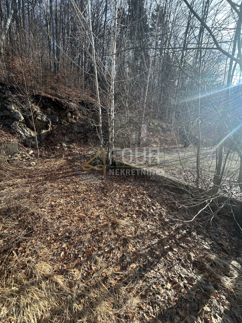 Zemljišče Jelenje, 1.878m2