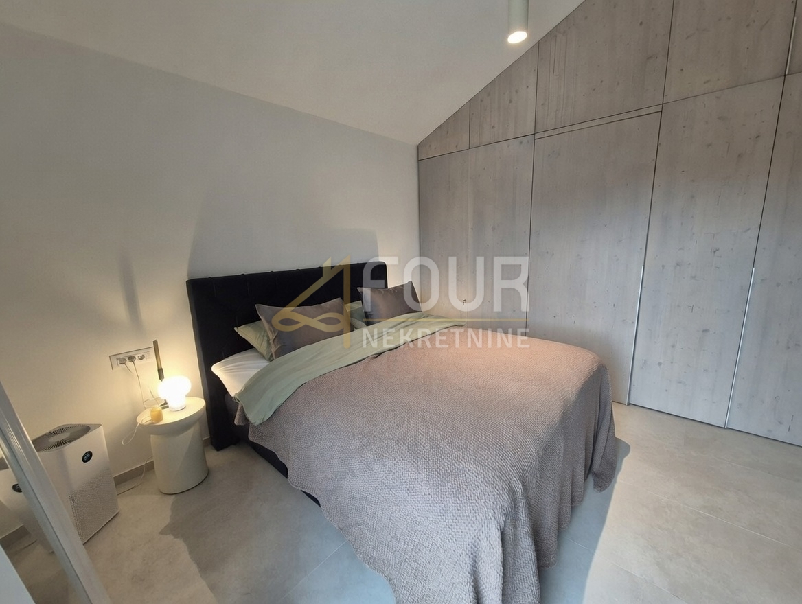 Hiša Ravna Gora, 144m2