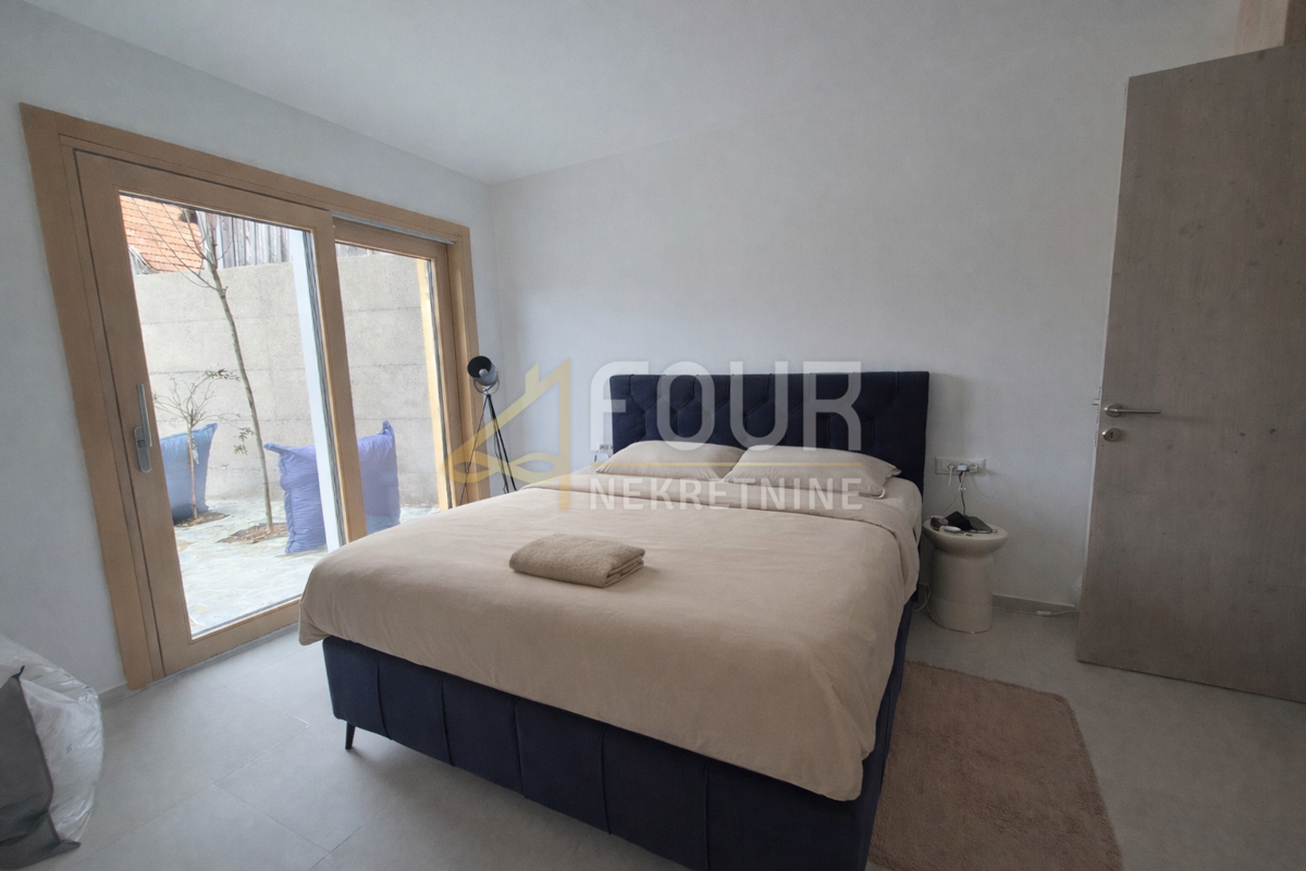 Hiša Ravna Gora, 144m2