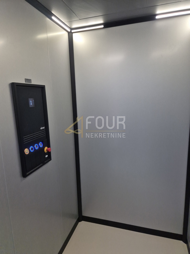 Hiša Ravna Gora, 144m2