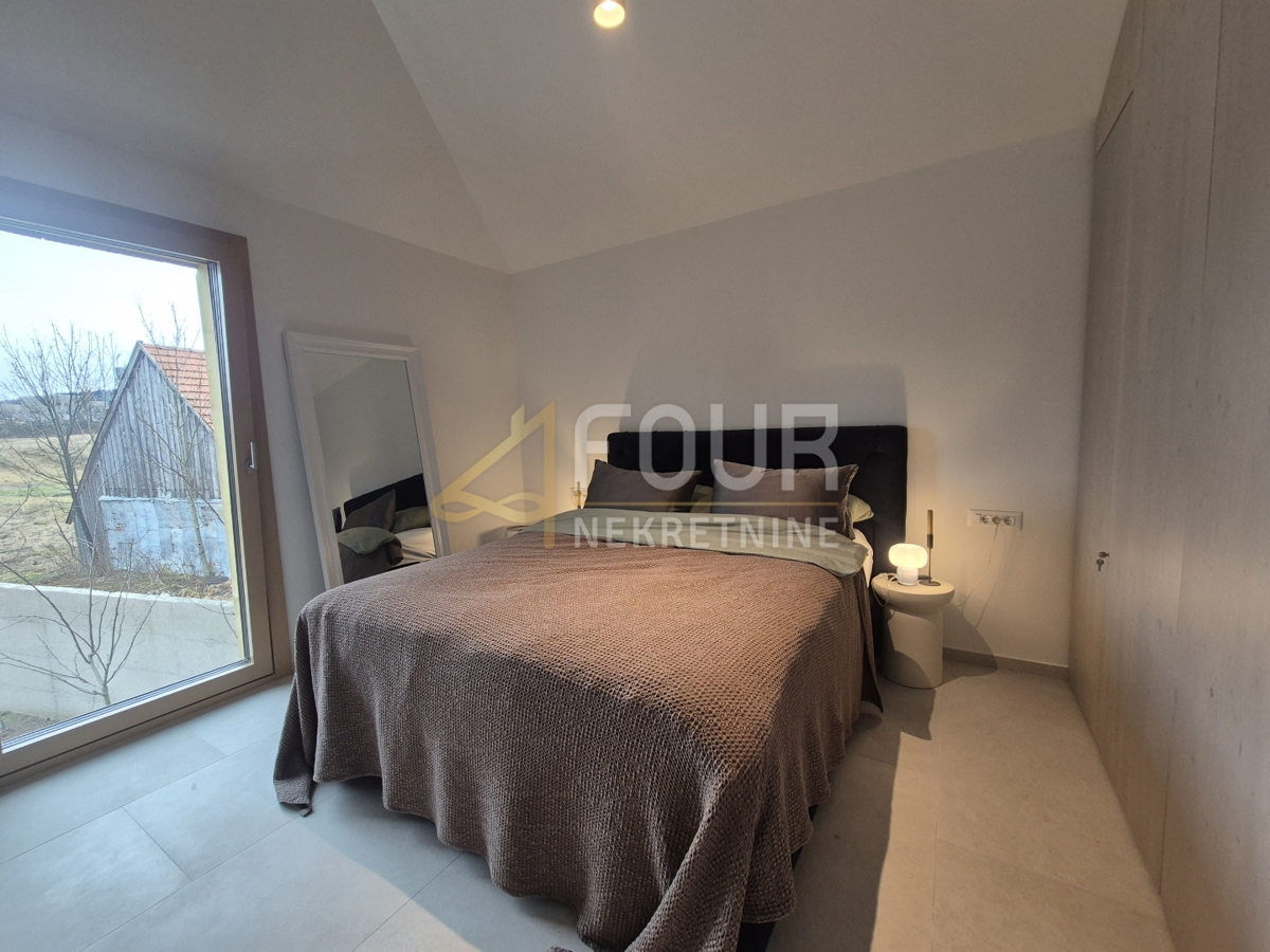 Hiša Ravna Gora, 144m2