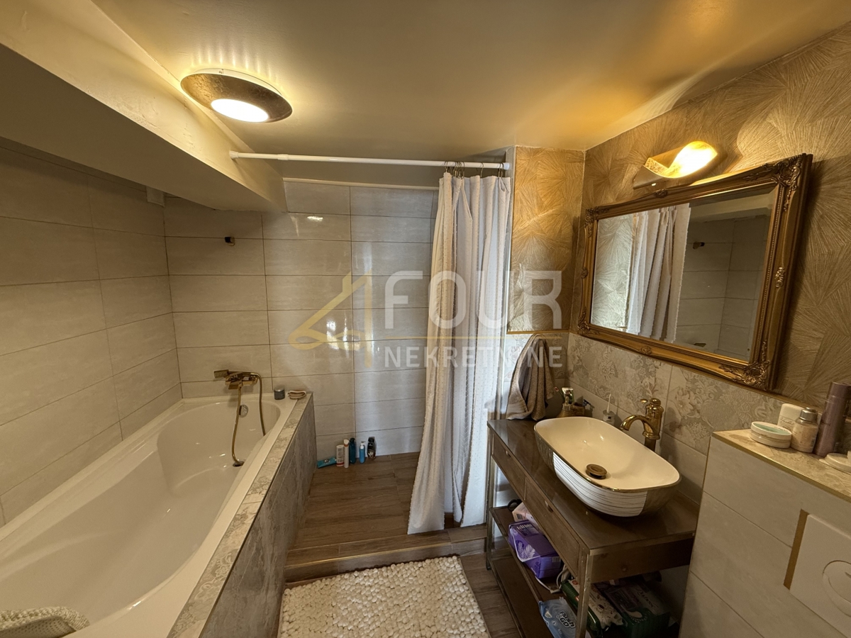 Hreljin, samostojna hiša, P+1, 266m2