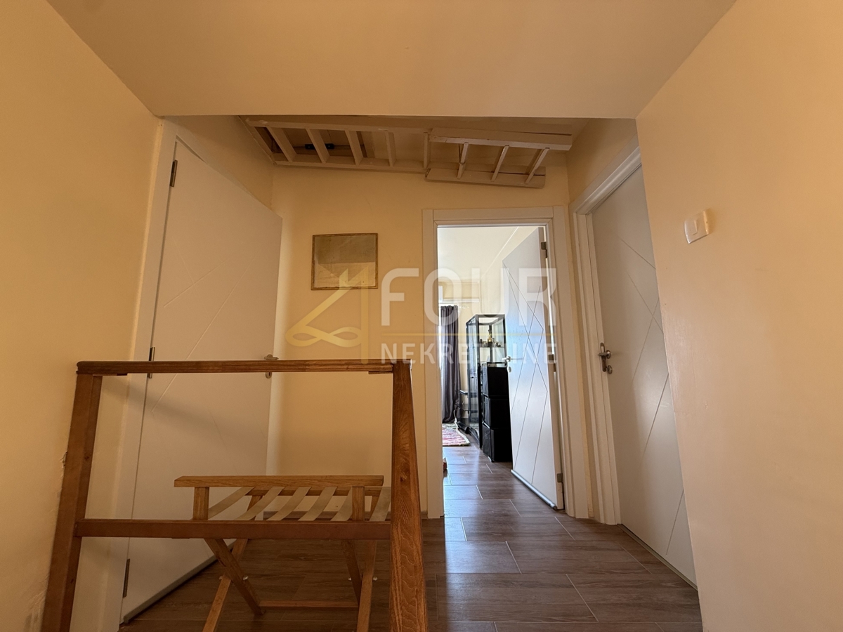 Hreljin, samostojna hiša, P+1, 266m2