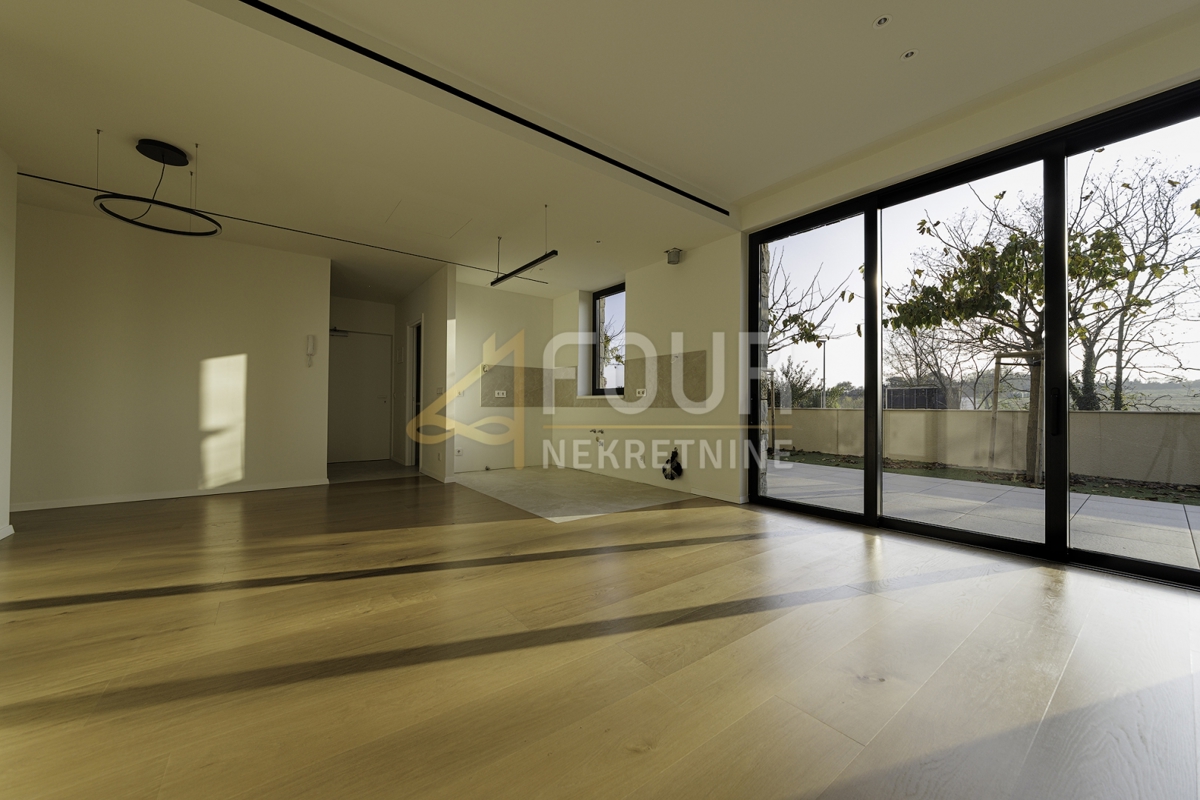 Istra, Umag - okolica, apartma - luksuzni letovišče, 1. vrsta do morja