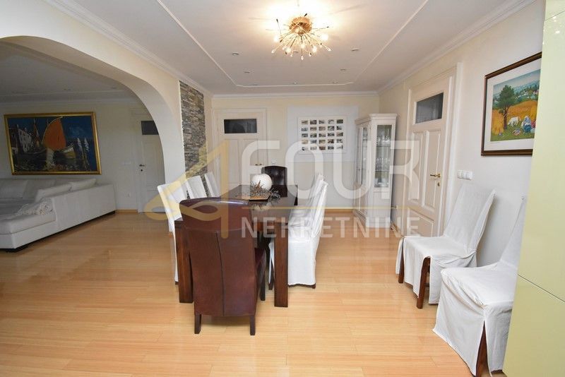 Stanovanje Opatija - Centar, Opatija, 123m2