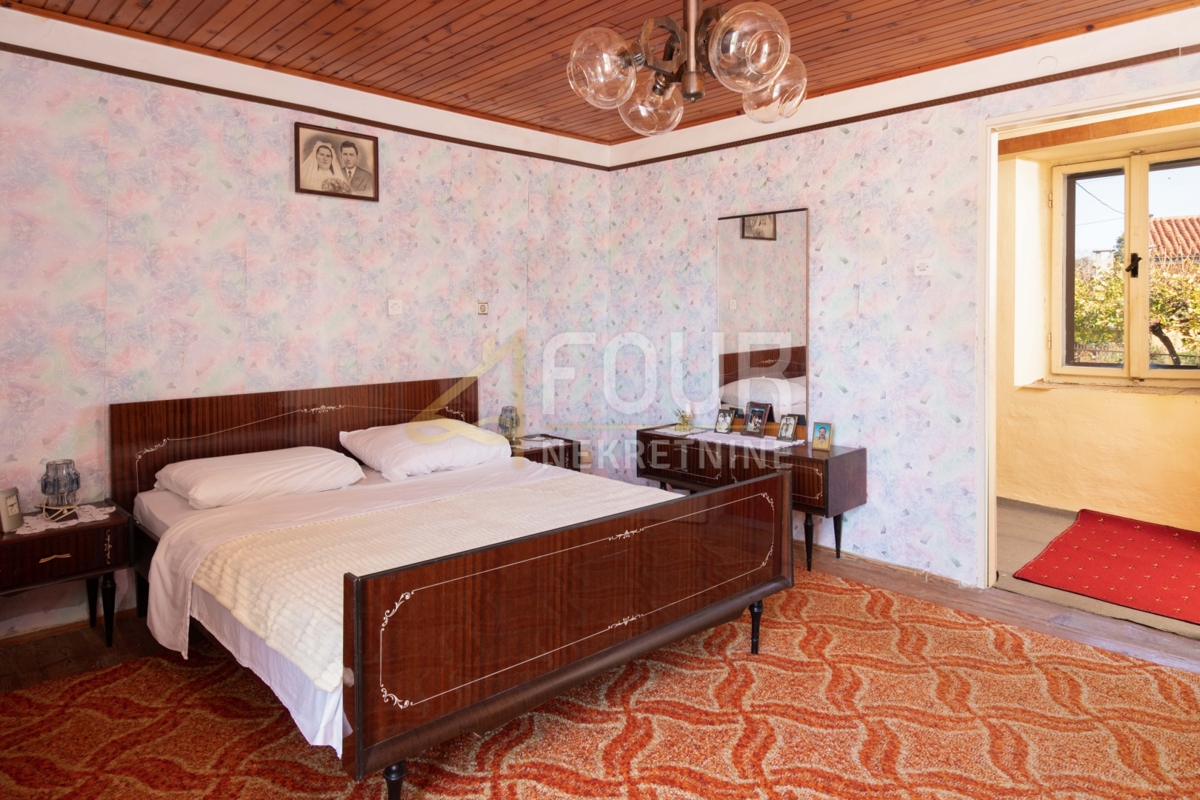 Hiša Svetvinčenat, 344m2