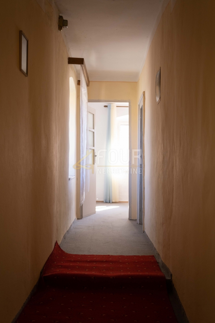 Hiša Svetvinčenat, 344m2