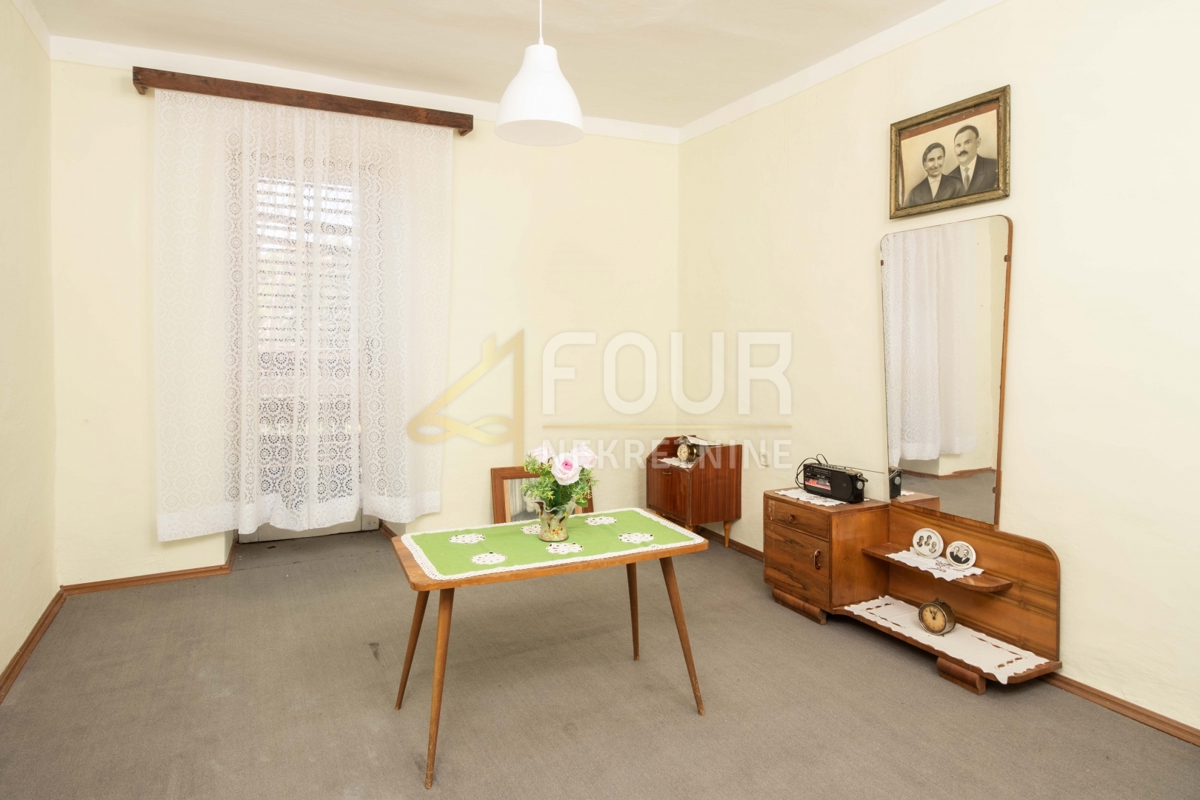 Hiša Svetvinčenat, 344m2