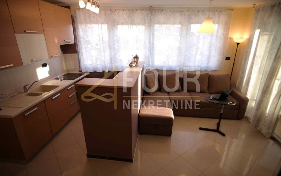 Stanovanje Centar, Pula, 74,30m2