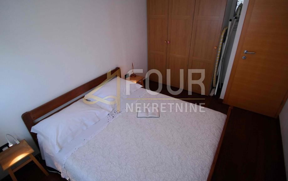 Stanovanje Centar, Pula, 74,30m2