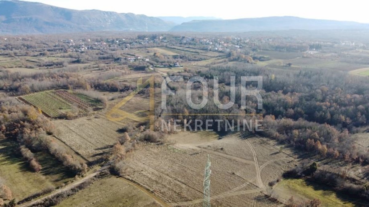 Zemljišče Labin, 40.134m2