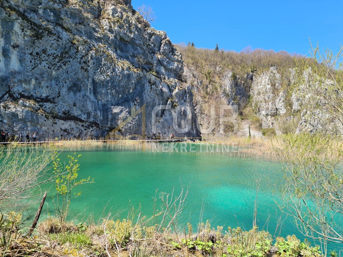 Zemljišče Ličko Petrovo Selo, Plitvička Jezera, 23.000m2