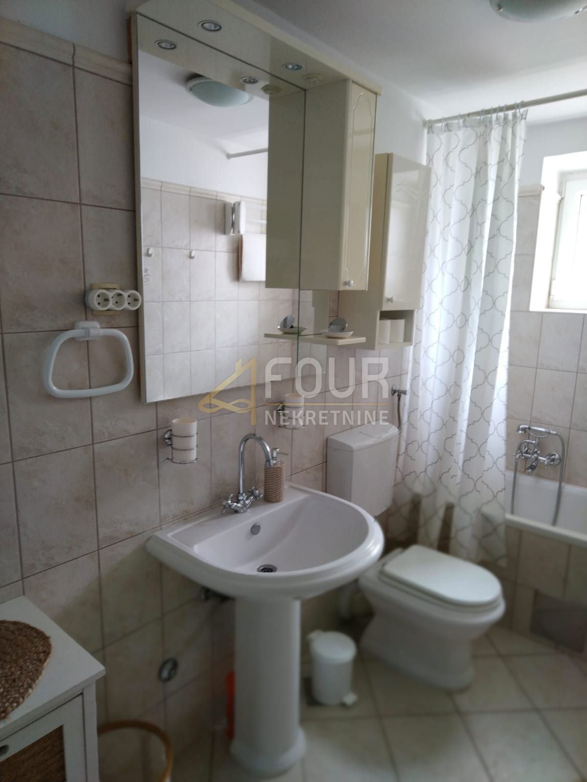Stanovanje Centar, Pula, 69,90m2