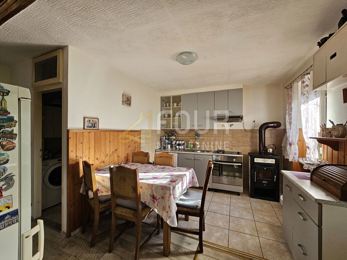 Pomožni objekt, Podhum, Jelenje, 80m2