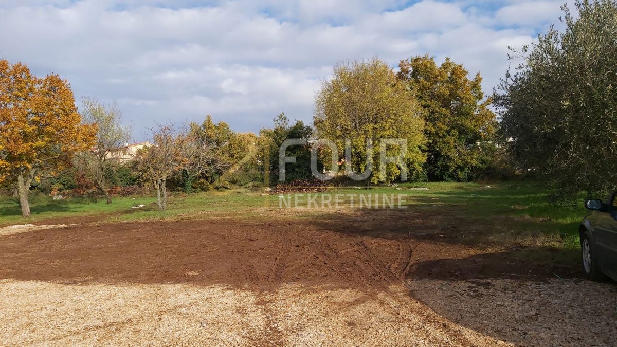 Zemljišče Kaštelir, Kaštelir-Labinci, 851m2