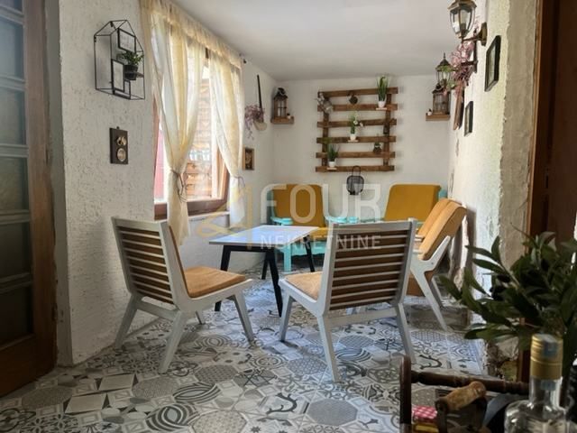Hiša Vrbovsko, 170m2