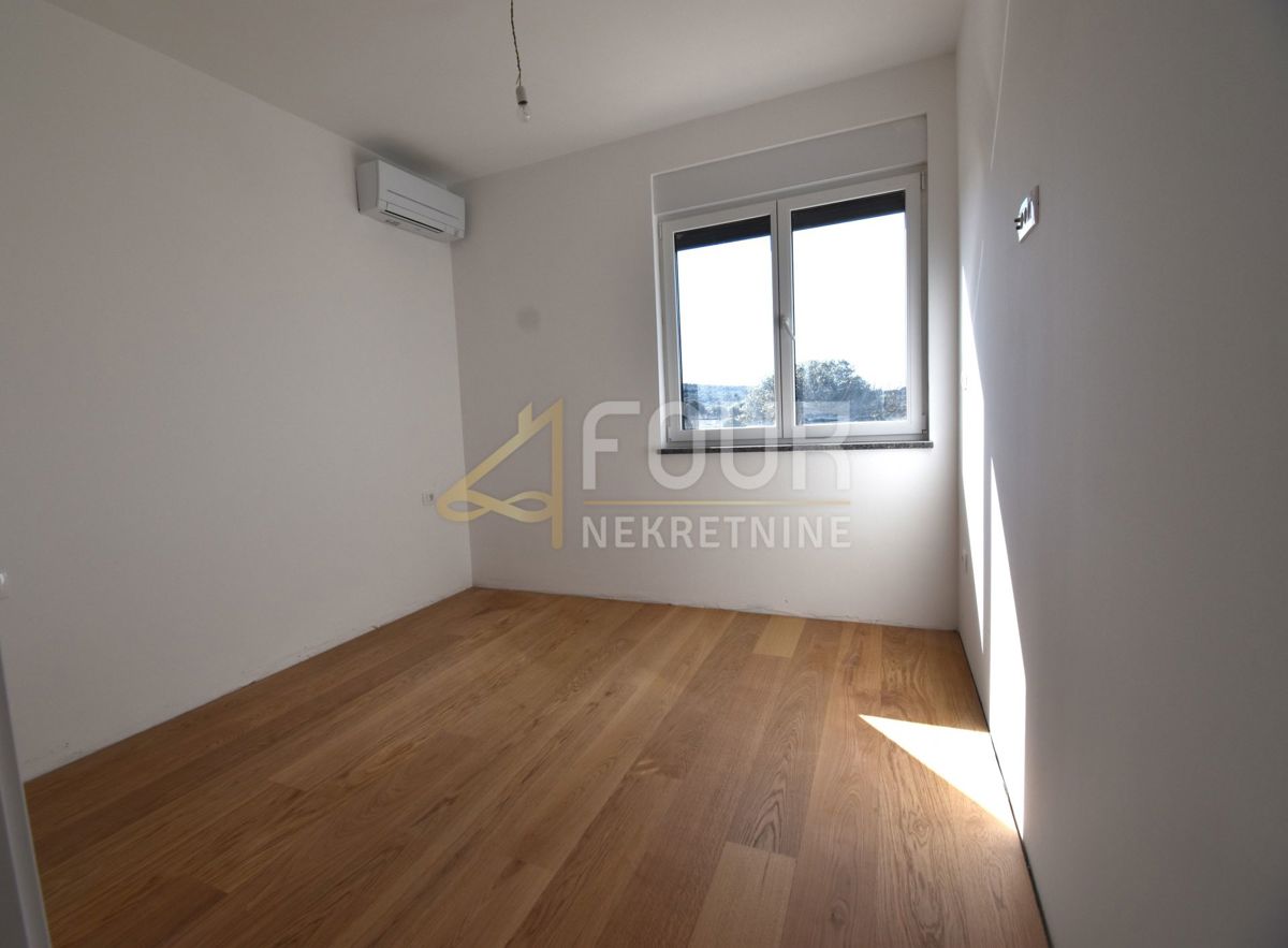 Stanovanje Banjole, Medulin, 90m2