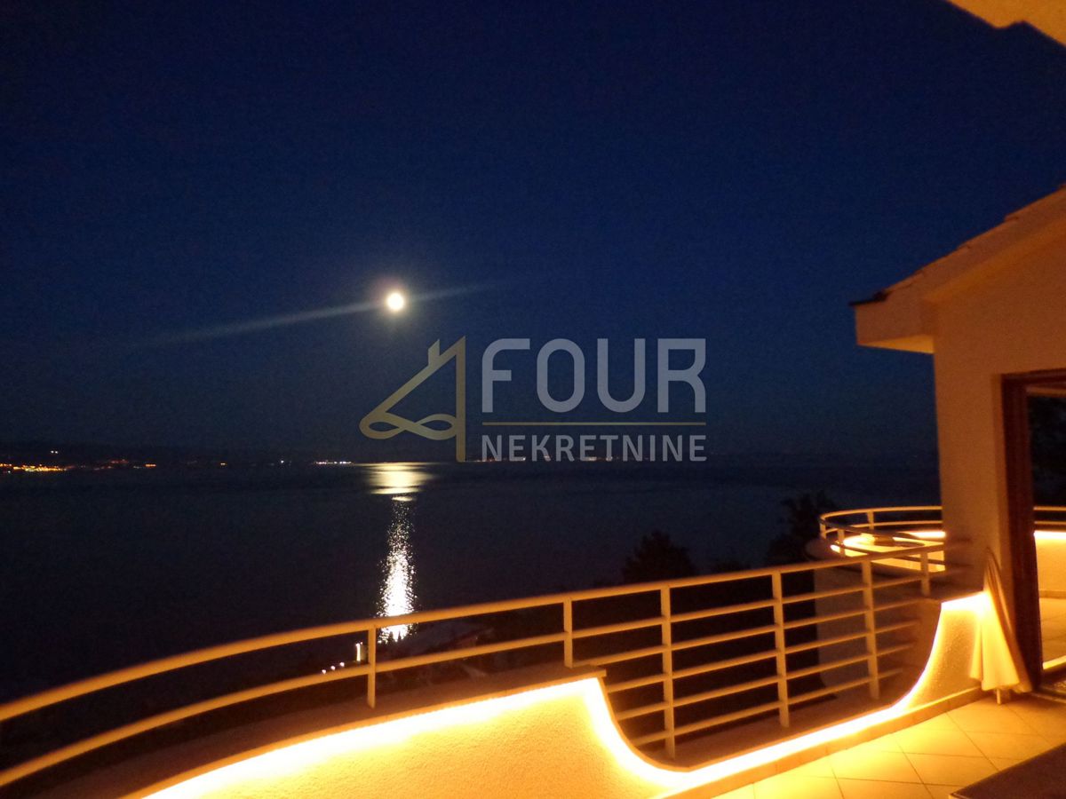 Stanovanje Opatija - Centar, Opatija, 281.14m2
