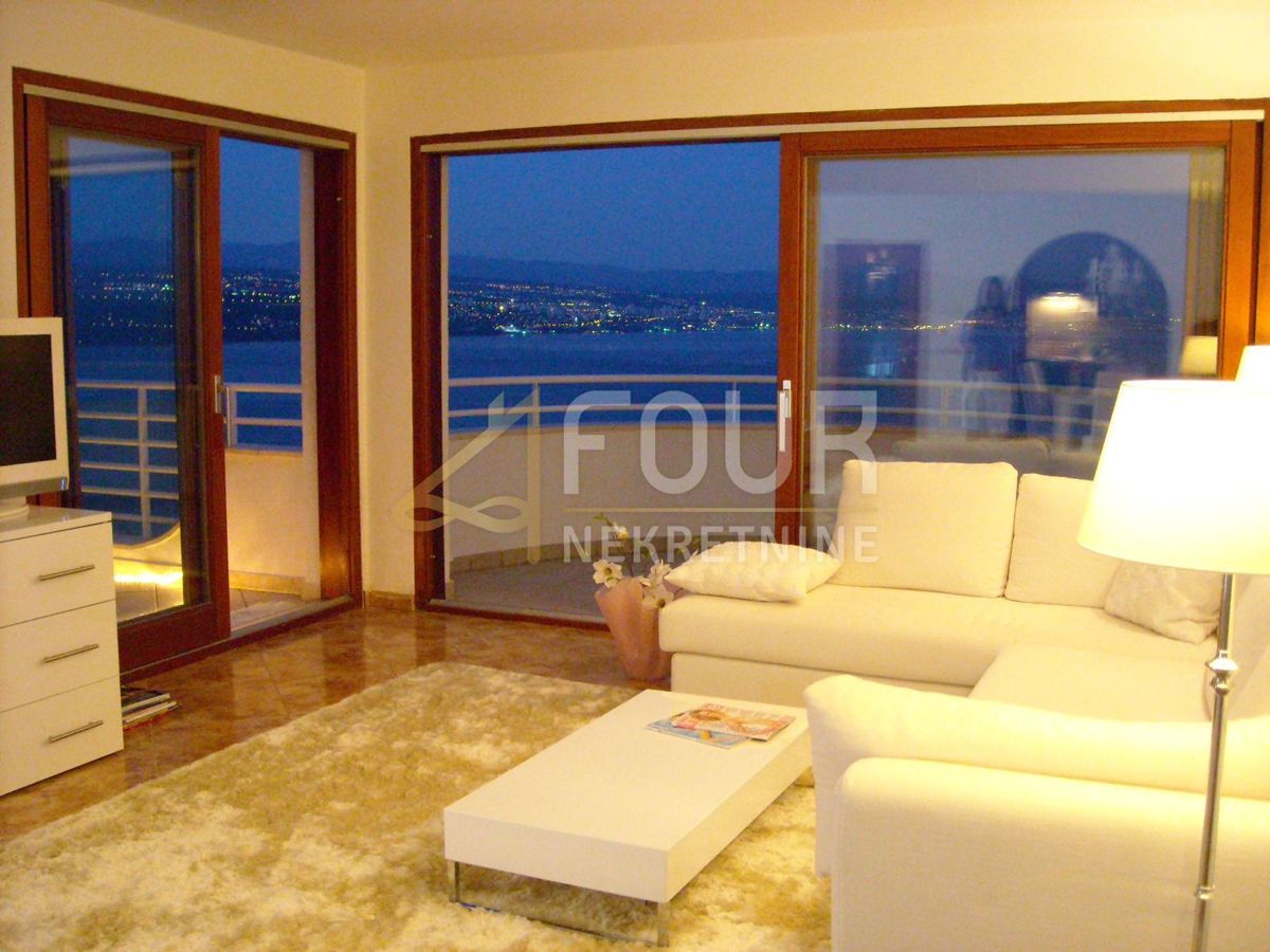 Stanovanje Opatija - Centar, Opatija, 281.14m2