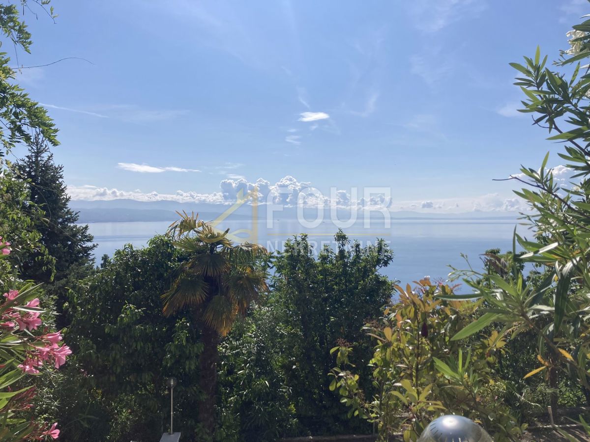 Stanovanje Opatija - Centar, Opatija, 281.14m2