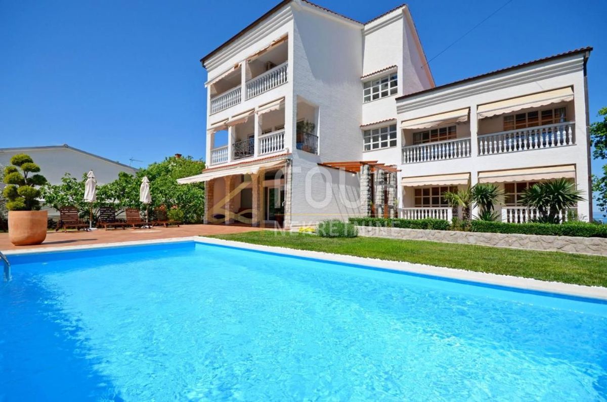 Hiša Malinska, Malinska-Dubašnica, 930m2