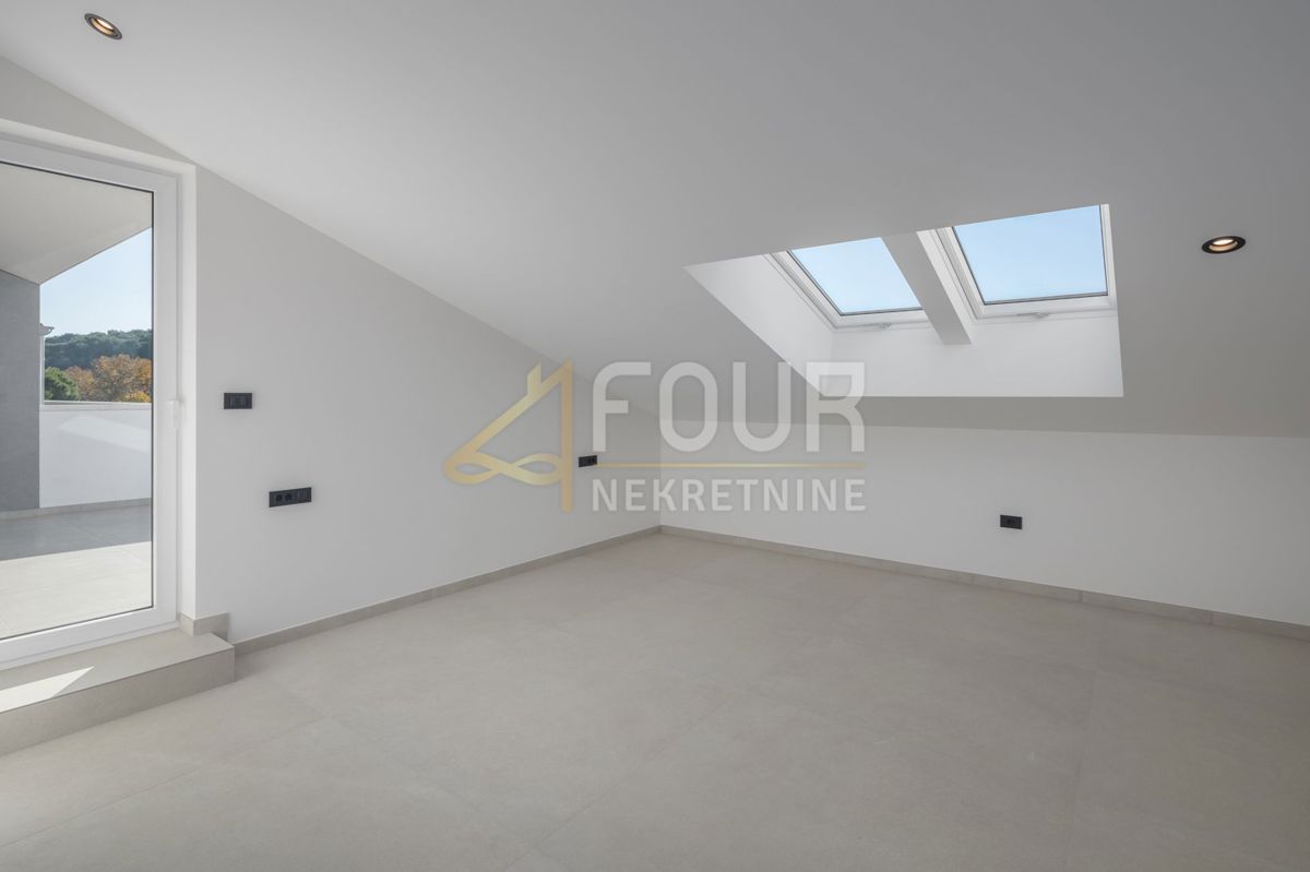 Stanovanje Rovinj, 202,73m2