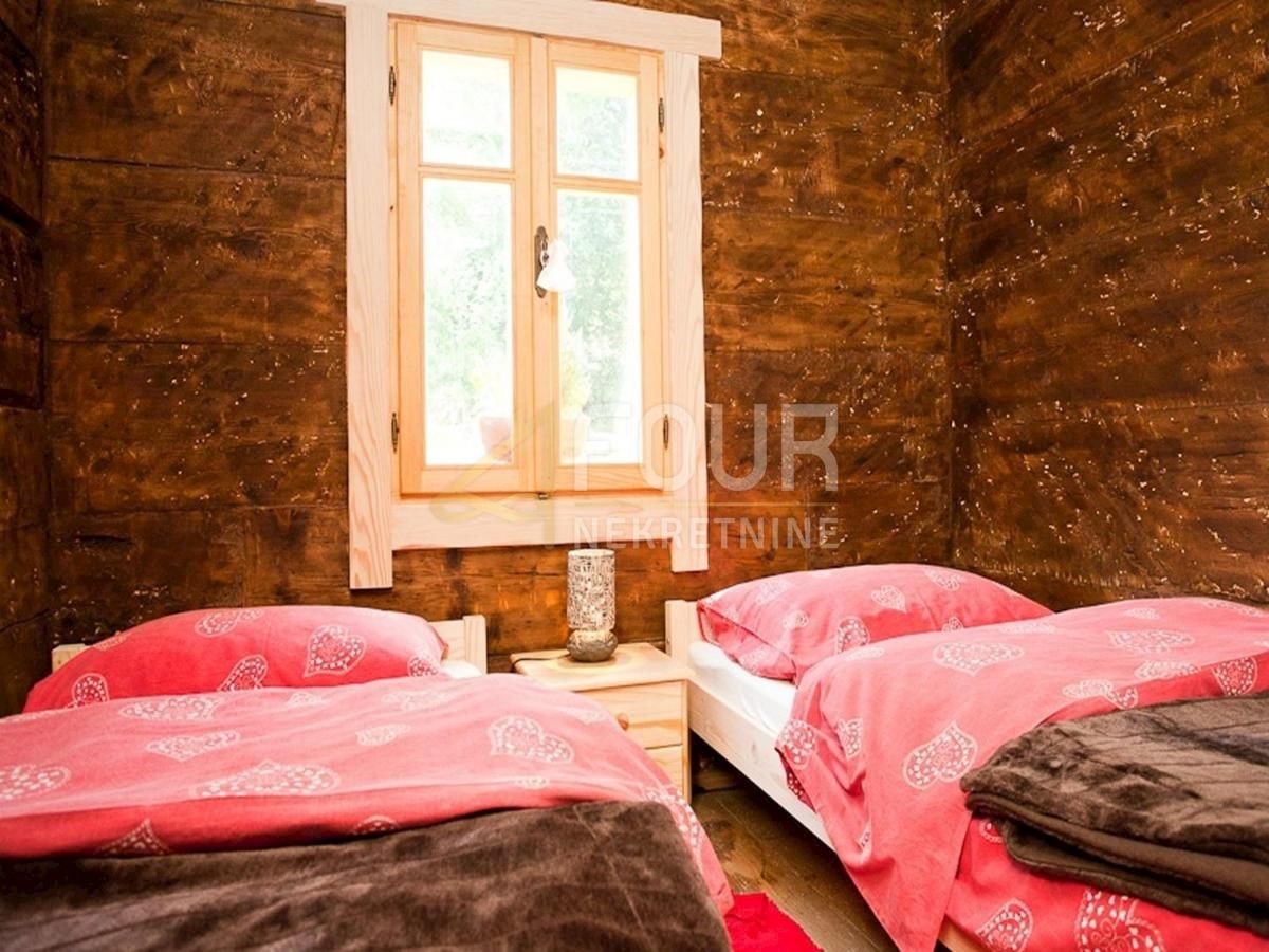 Hiša Begovo Razdolje, Mrkopalj, 210m2