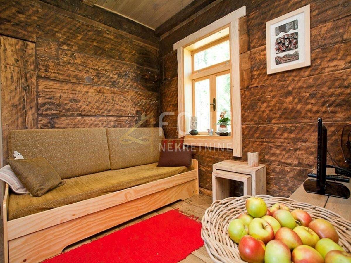 Hiša Begovo Razdolje, Mrkopalj, 210m2