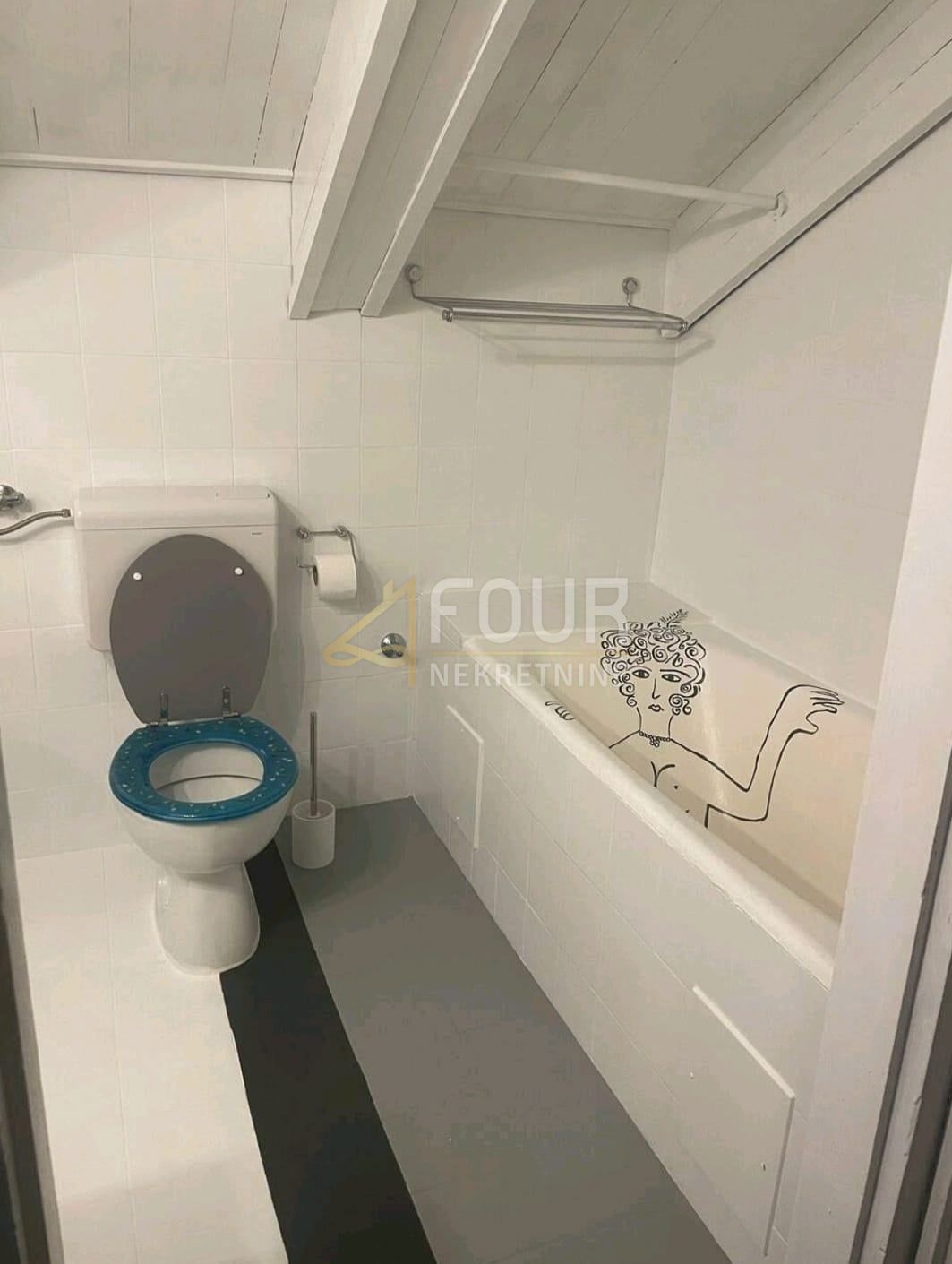 Stanovanje Pećine, Rijeka, 72,40m2