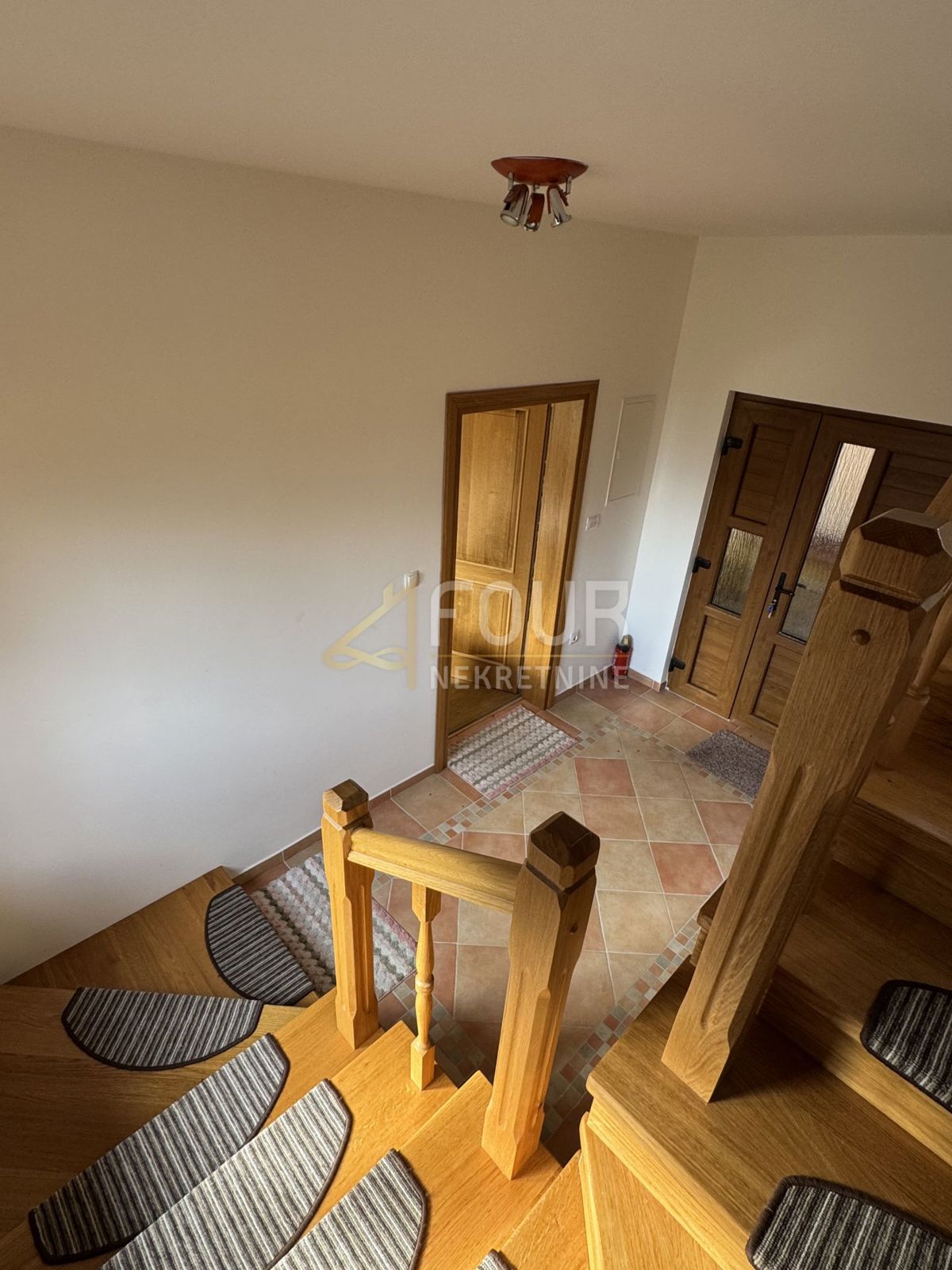 Hiša Brod Moravice, 330m2