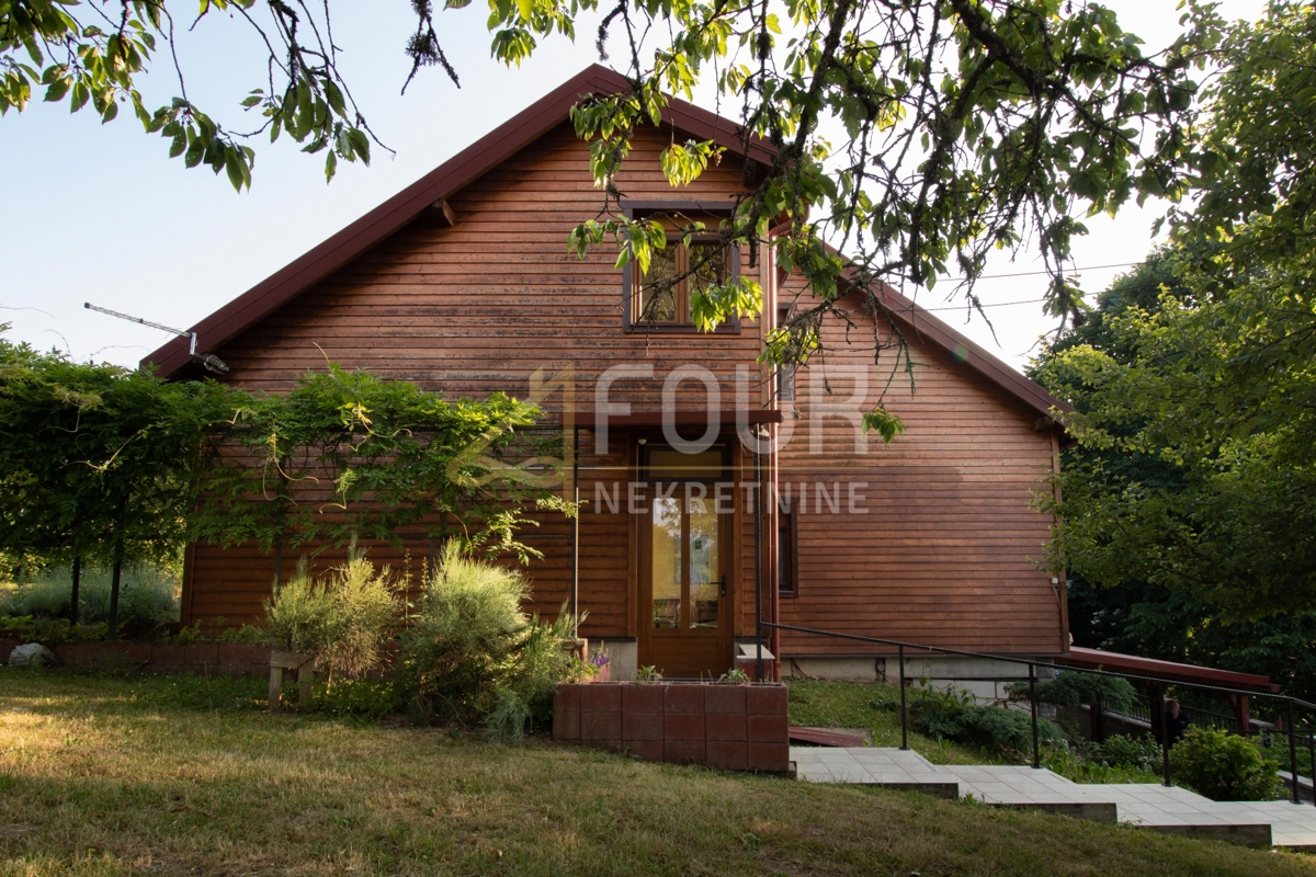 Hiša Brod Moravice, 330m2