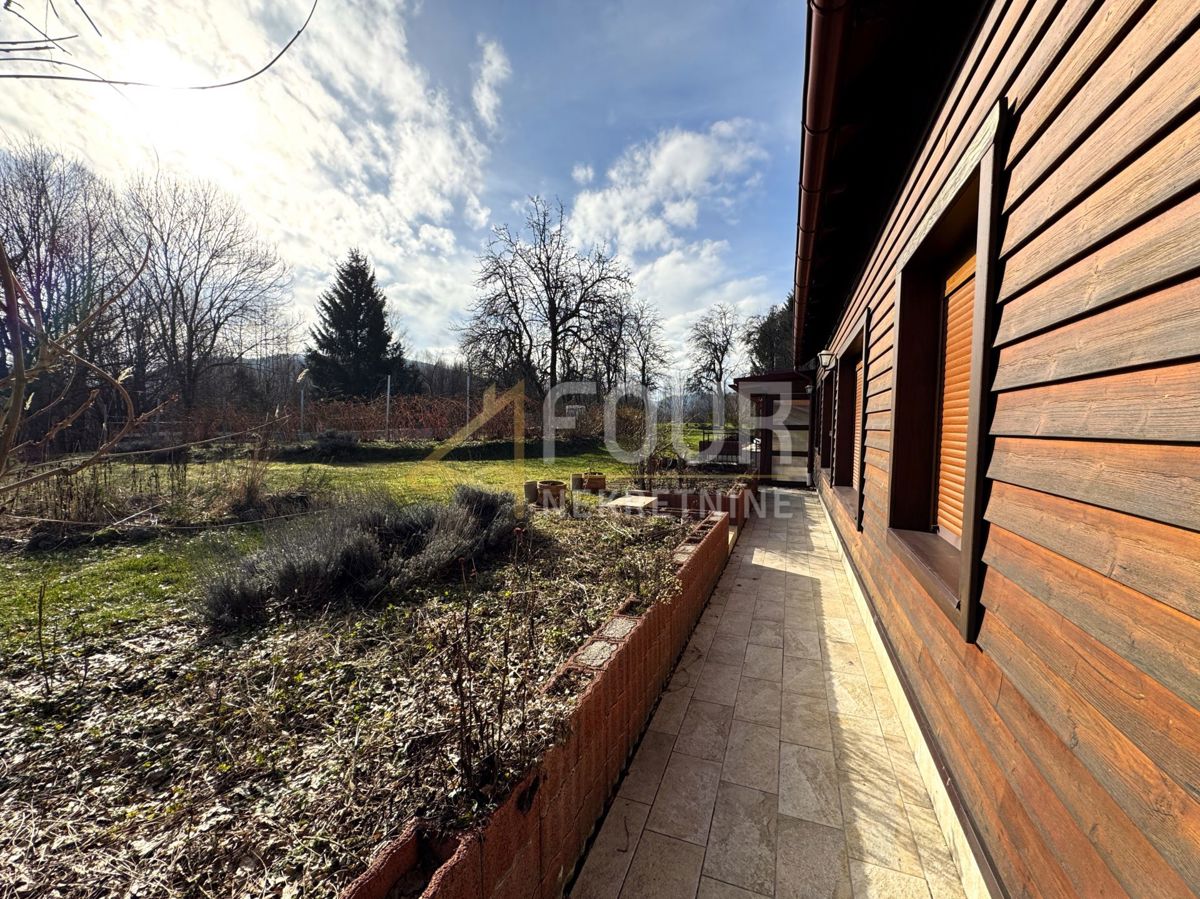 Hiša Brod Moravice, 330m2