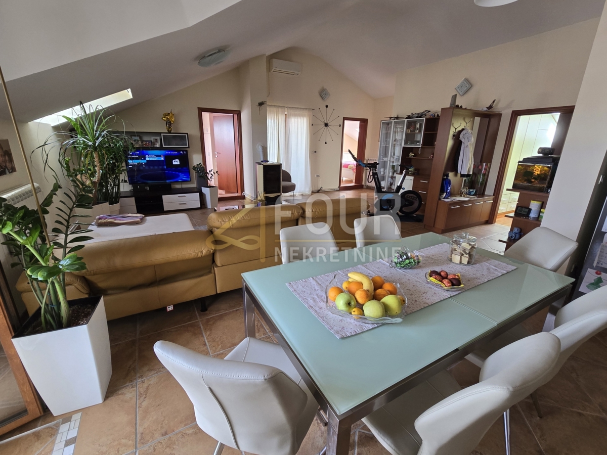 Stanovanje Cres, 131,97m2