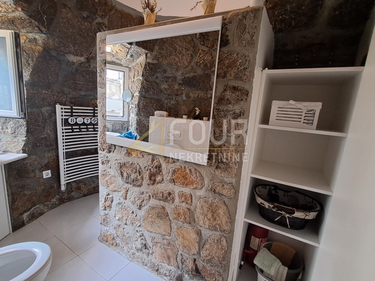 Hiša Poljane, Opatija - Okolica, 66,58m2