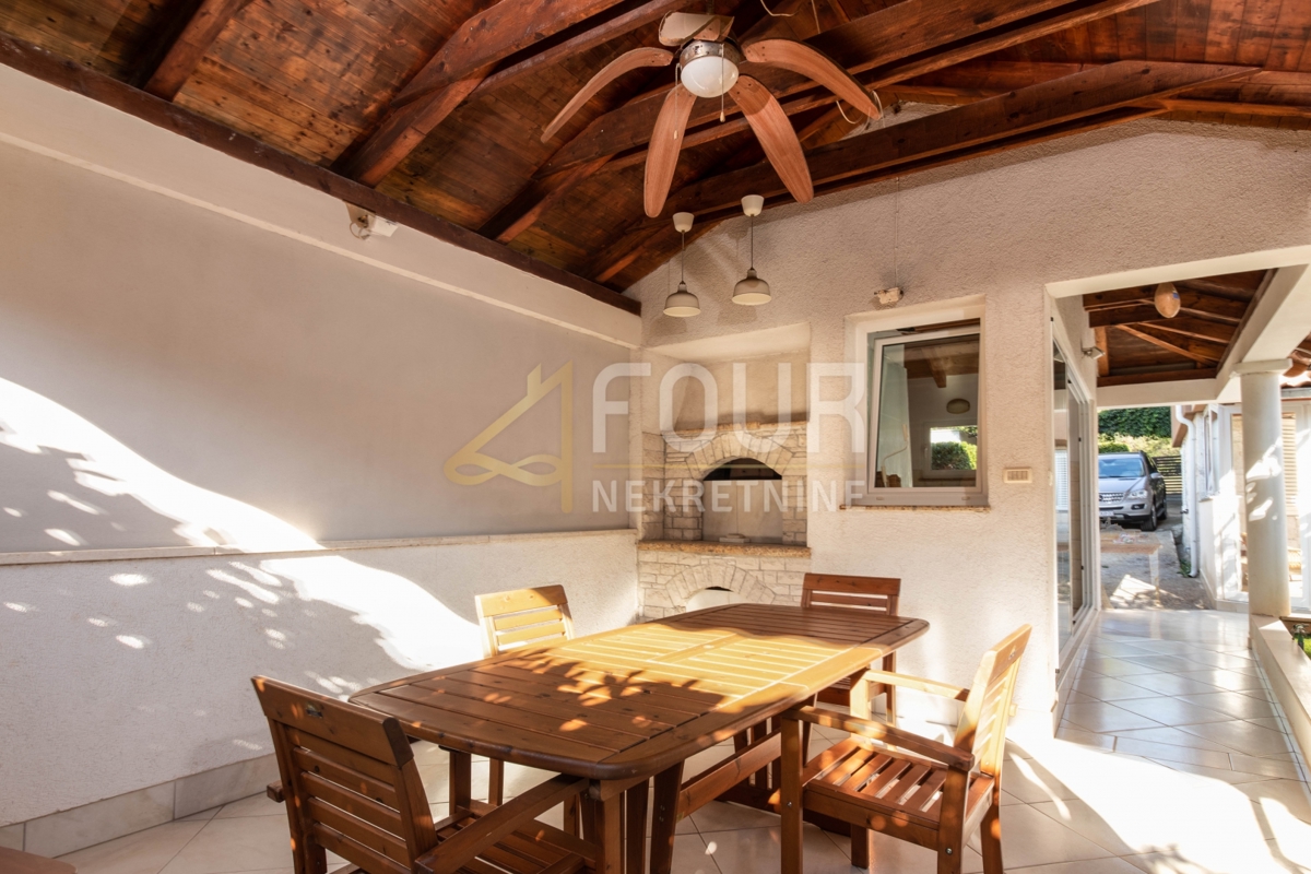 Stanovanje Veruda, Pula, 212m2