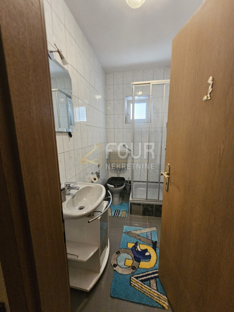 Hiša Vodice, 397m2