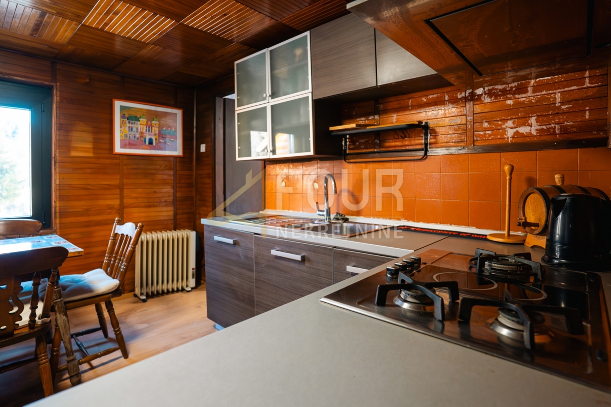 Hiša Mrkopalj, 200m2