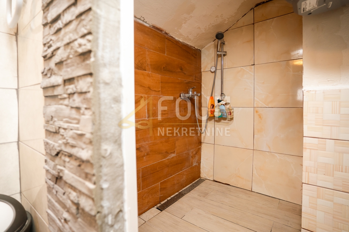 Hiša Mrkopalj, 200m2