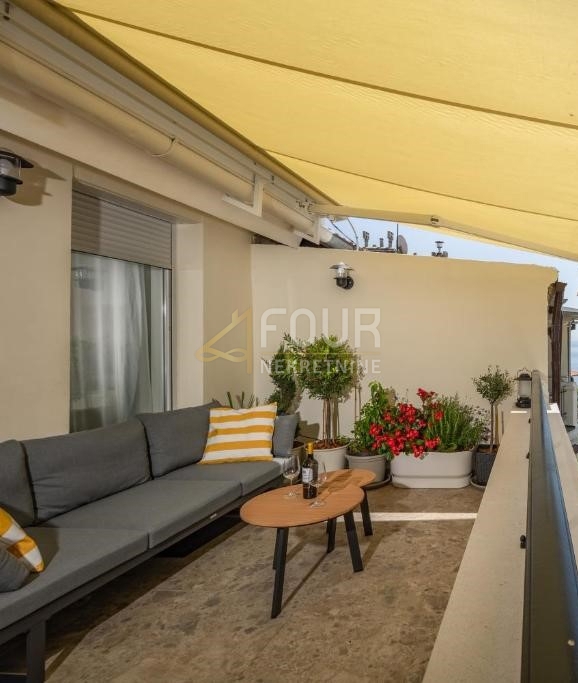 Stanovanje Opatija - Centar, Opatija, 57m2