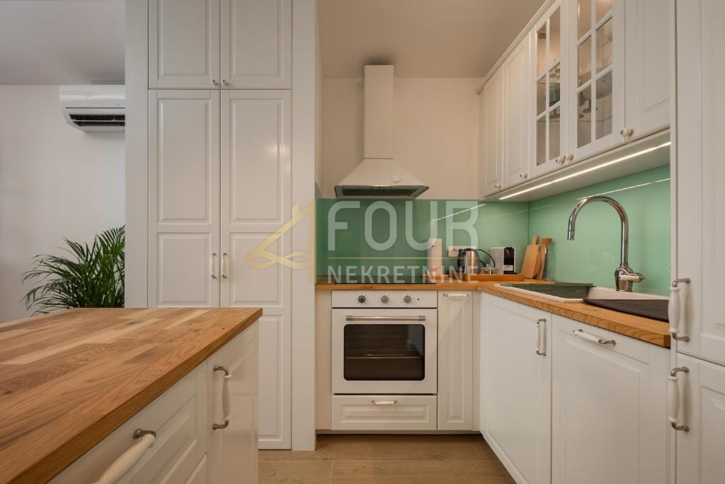 Stanovanje Opatija - Centar, Opatija, 57m2