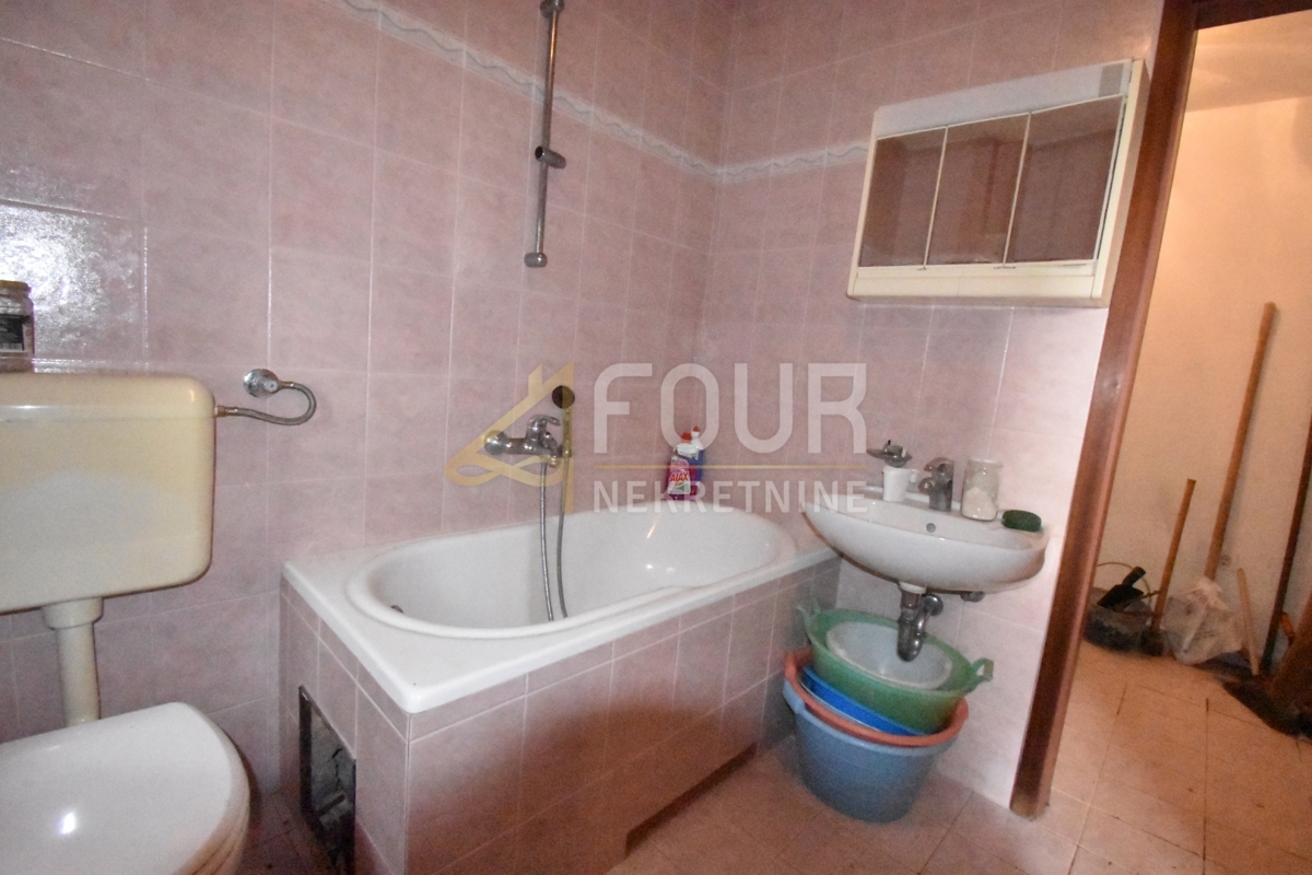 Hiša Poljane, Opatija - Okolica, 73m2