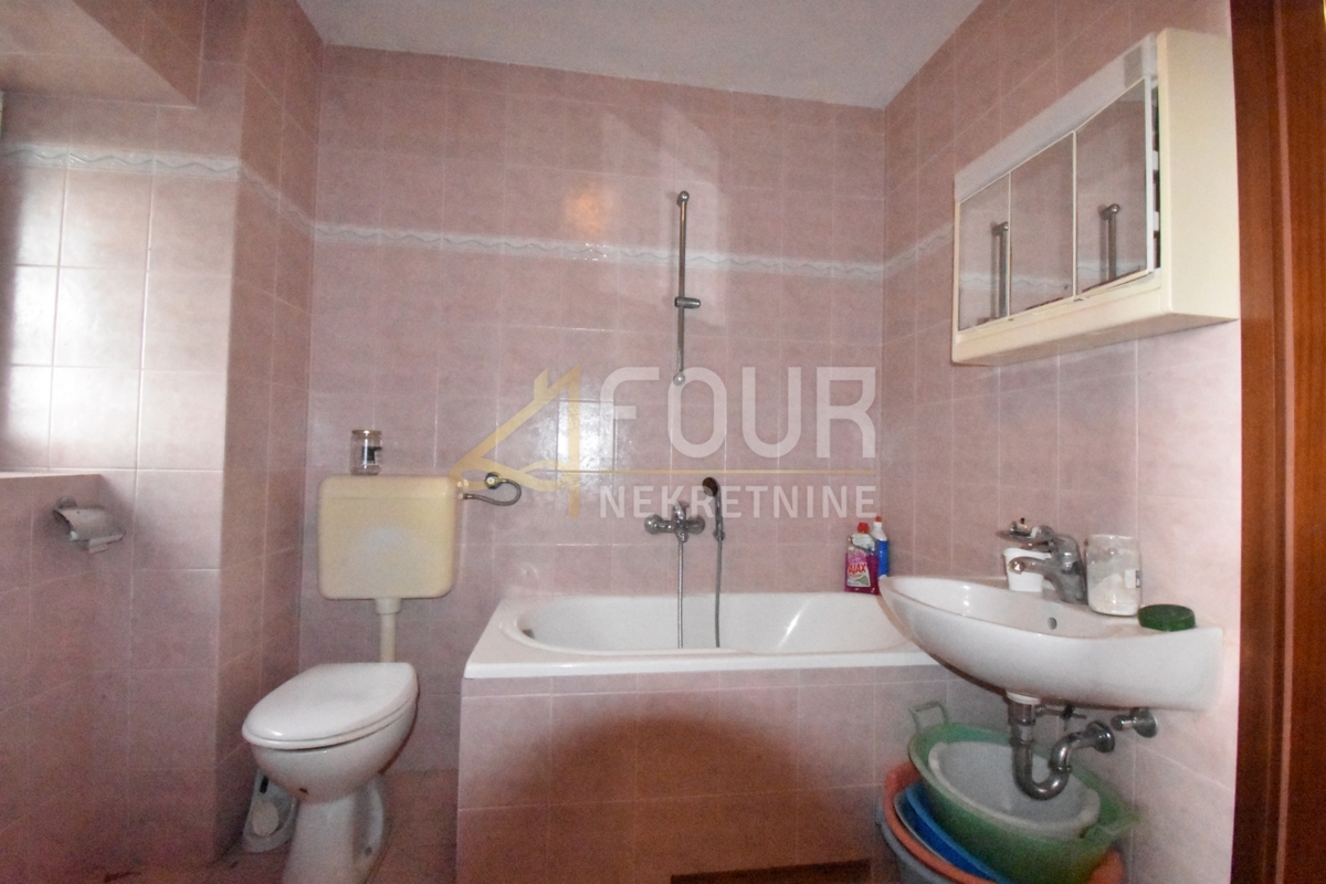 Hiša Poljane, Opatija - Okolica, 73m2