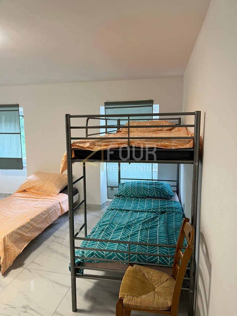 Hiša Kostrena, 340m2