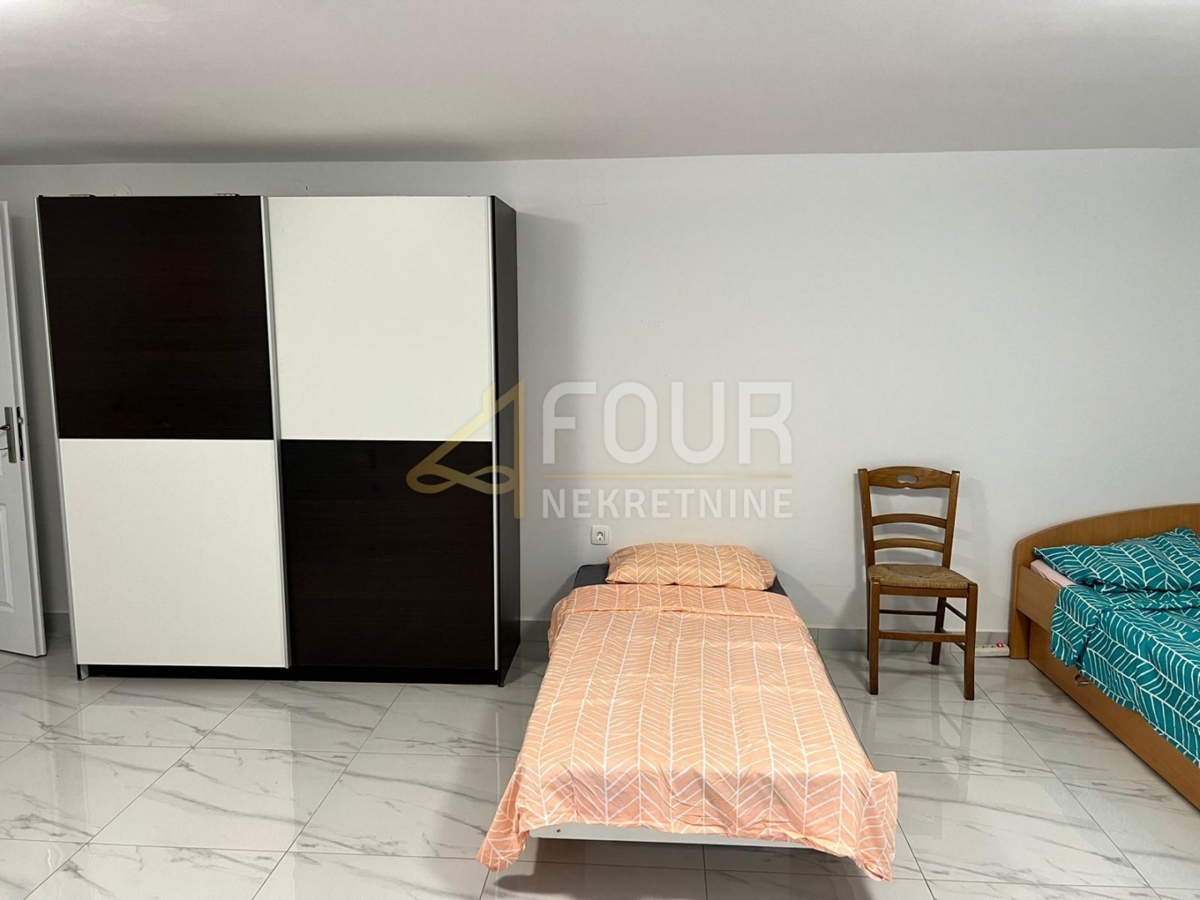 Hiša Kostrena, 340m2