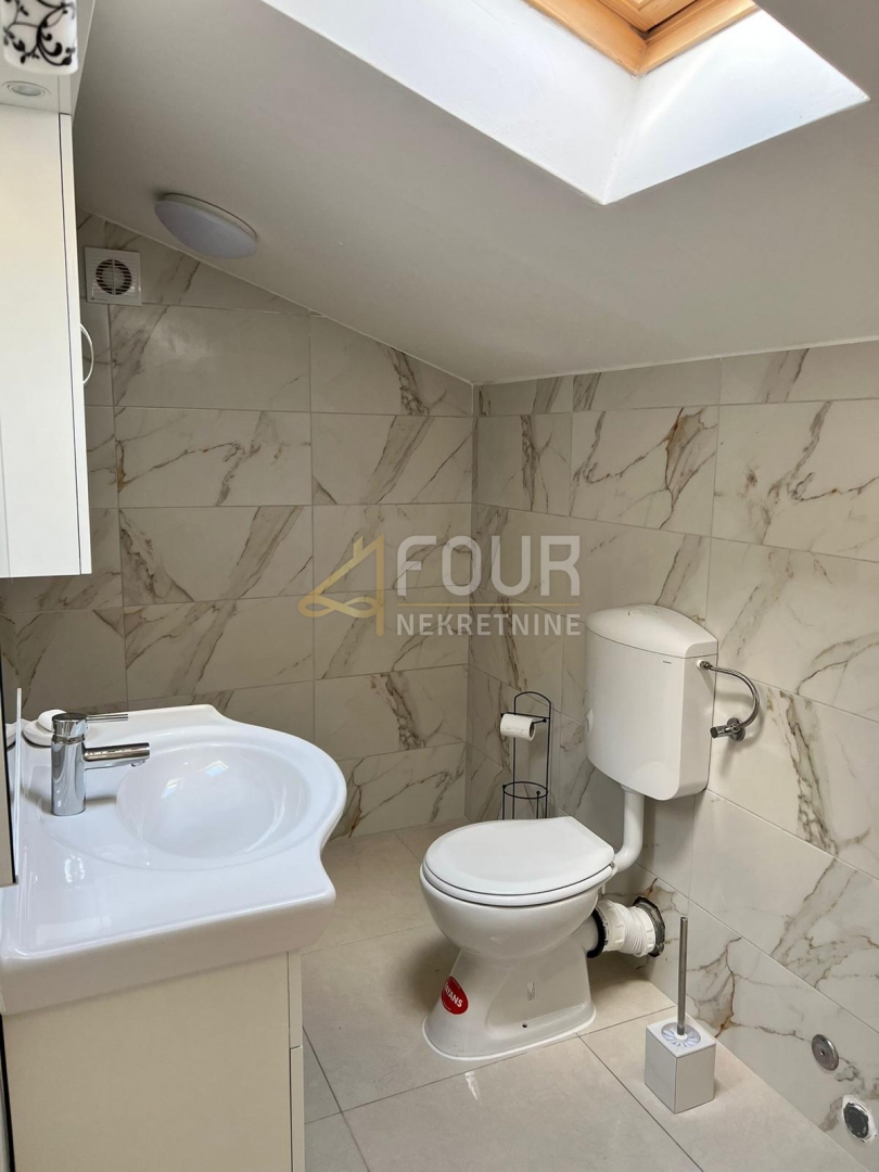 Hiša Kostrena, 340m2