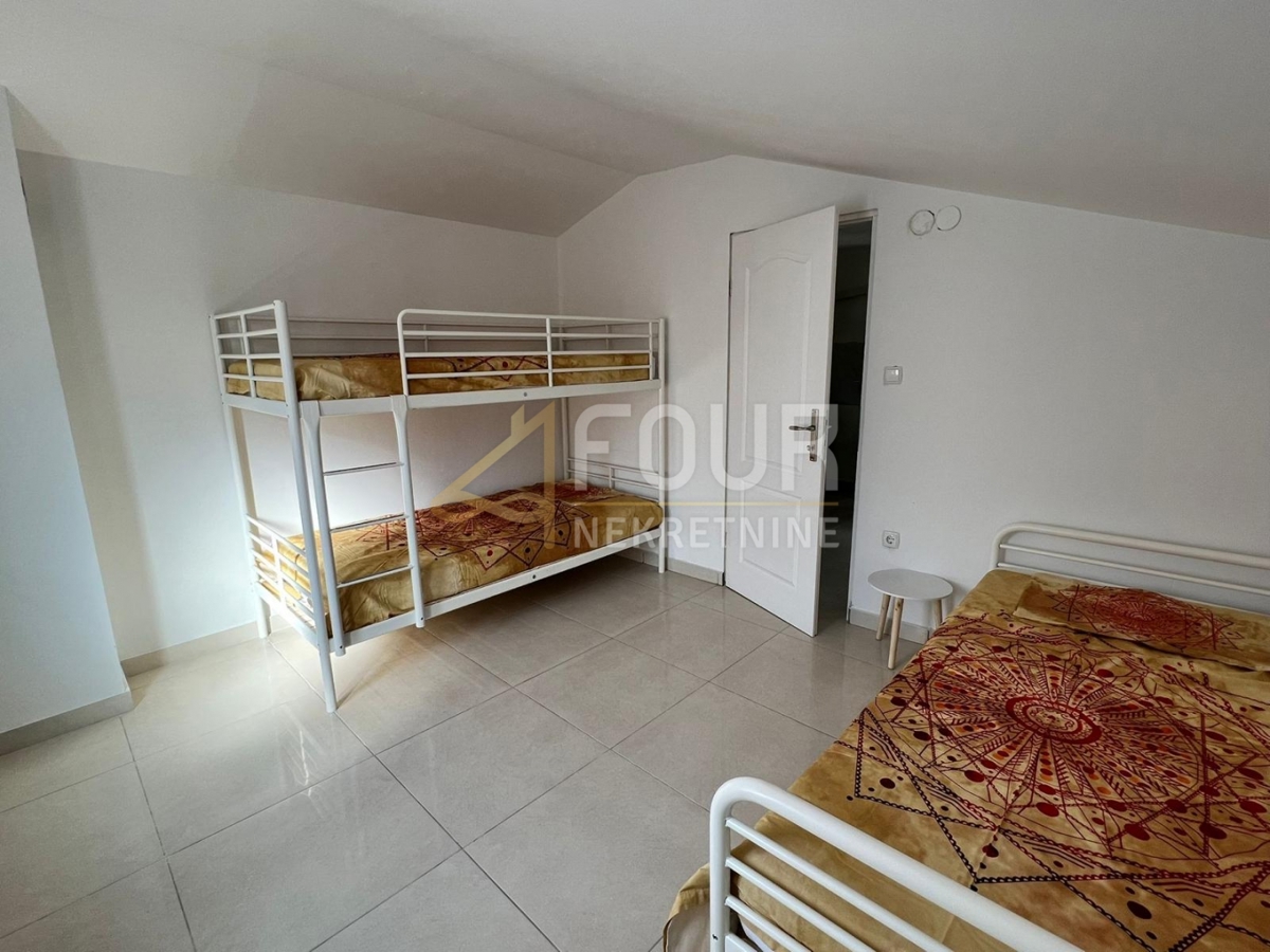 Hiša Kostrena, 340m2