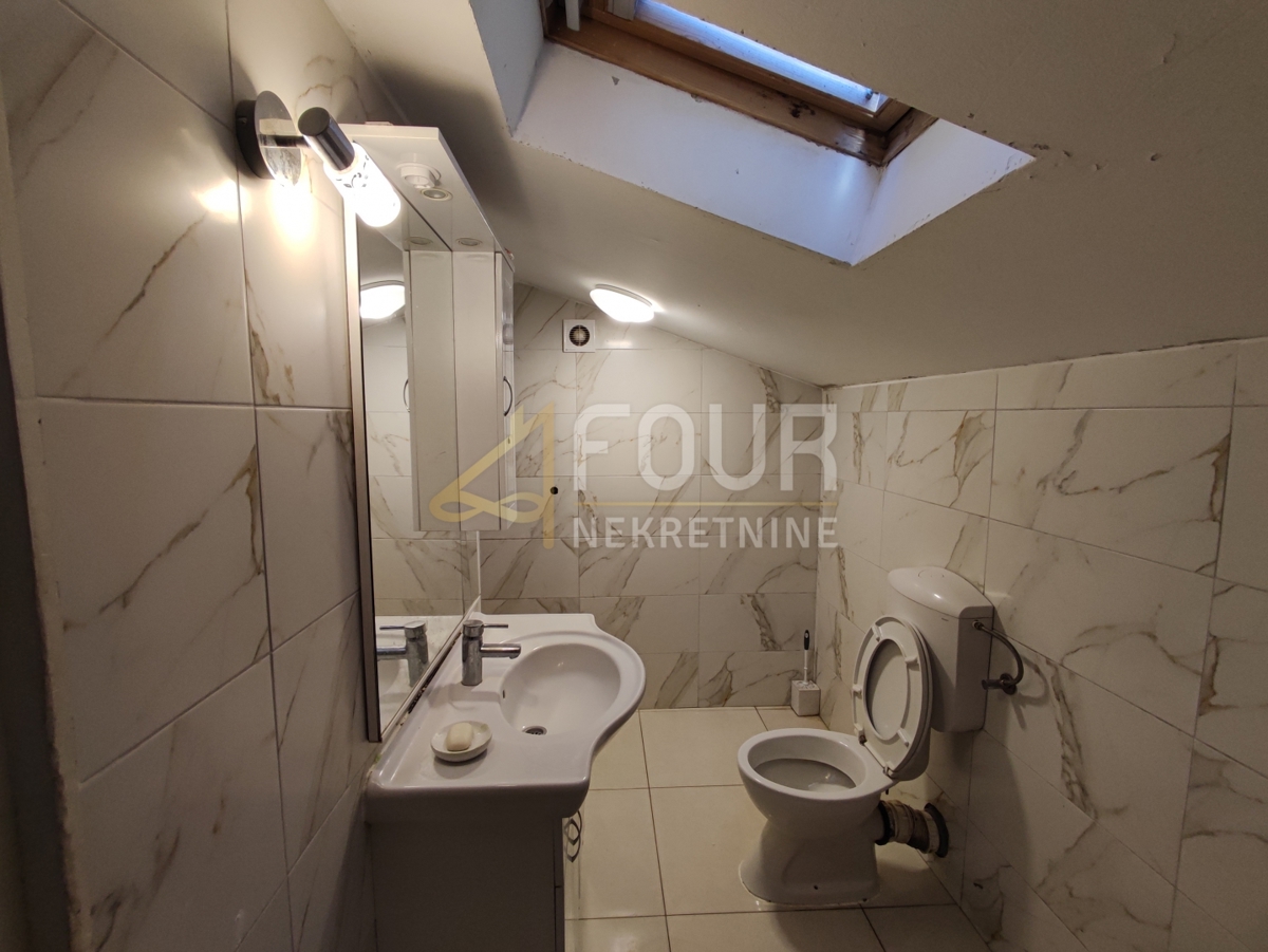 Hiša Kostrena, 340m2