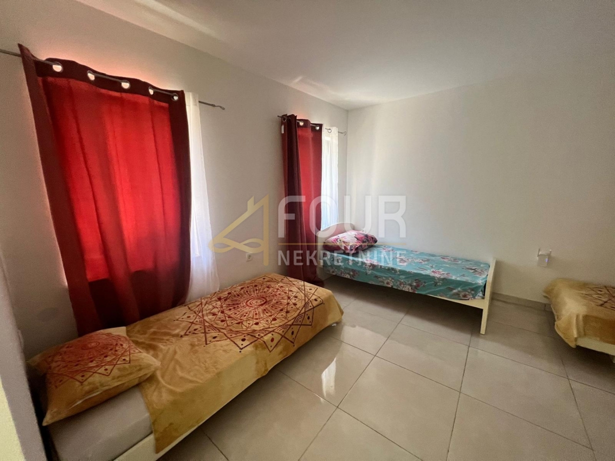 Hiša Kostrena, 340m2