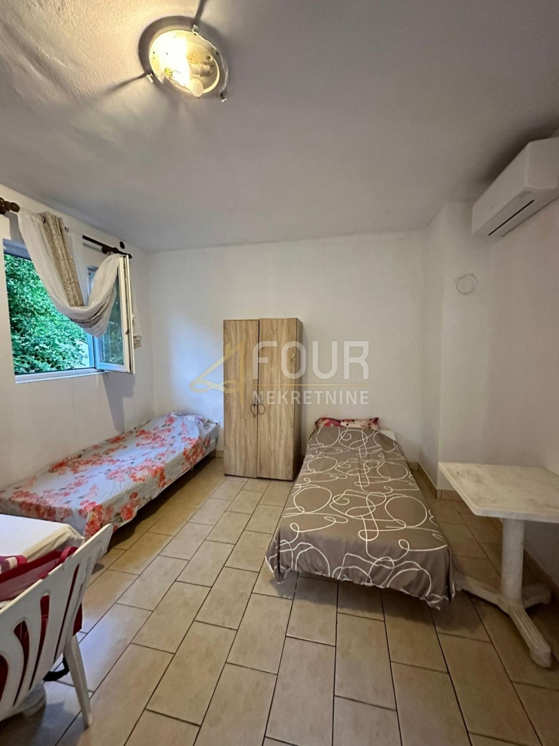 Hiša Kostrena, 340m2