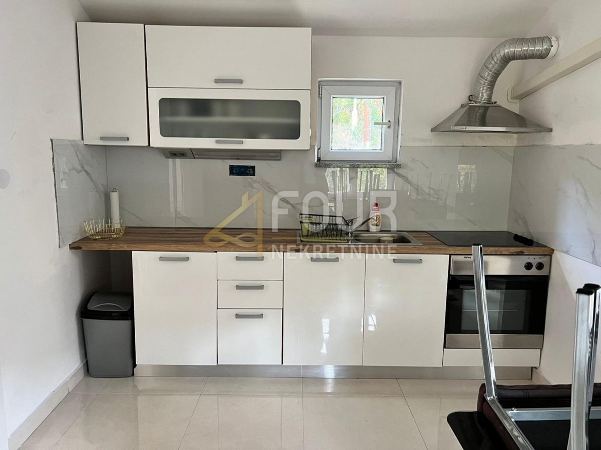 Hiša Kostrena, 340m2